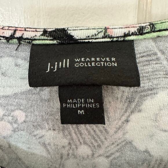 J. Jill Wearever Women's Pullover Top Botanical Dark‎ Floral Crewneck Cap Sleeve - Picture 2 of 7